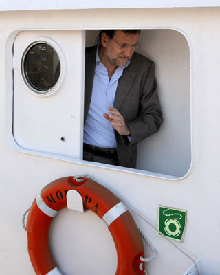 Cesa el periodista que descubrió a Rajoy en el barco de un narcotraficante Rajoy-barconarcos